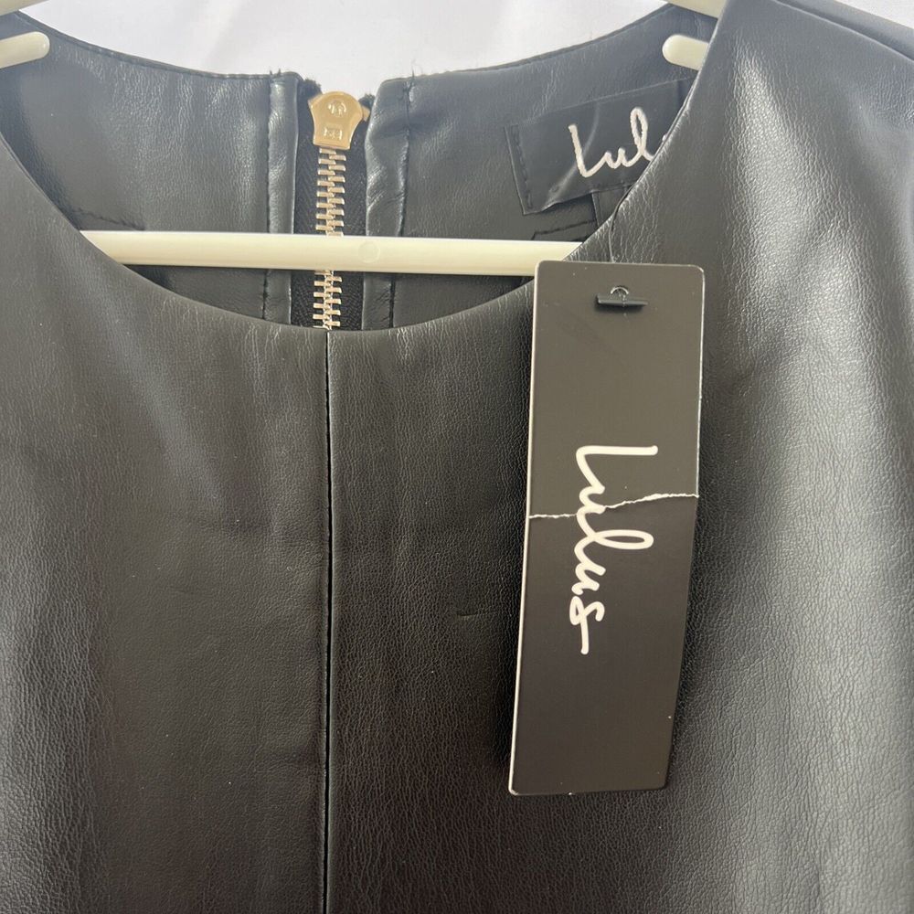 Lulus Chic Black Women's Top XS Vegan Leather Black Zip Black Elegant READ - Picture 6 of 13